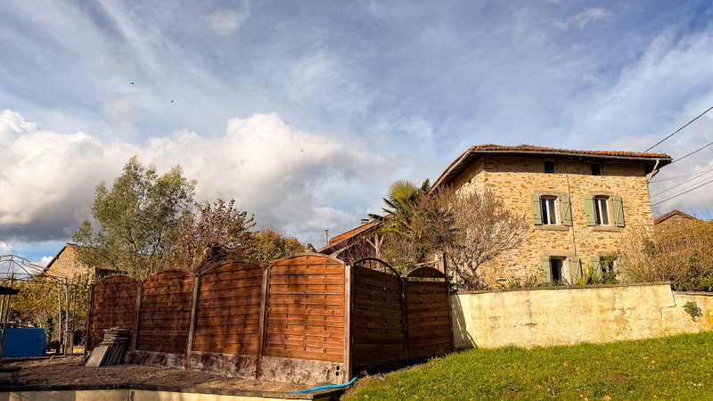 French property for sale in Cussac, Haute-Vienne - €194,400 - photo 2