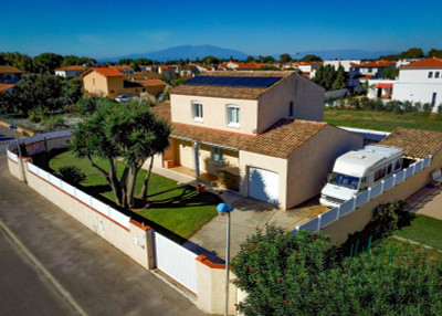 Maison à vendre à Villelongue-de-la-Salanque, Pyrénées-Orientales, Languedoc-Roussillon, avec Leggett Immobilier