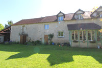Maison à vendre à Saint-Pierre-de-Maillé, Vienne - 287.500 € - photo 2