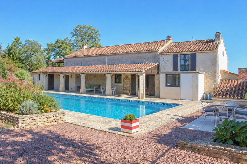 French property for sale in Thénezay, Deux-Sèvres - €279,000 - photo 0