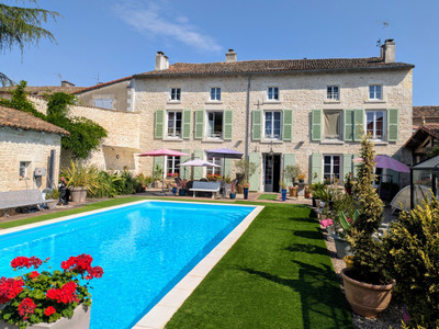 Maison à vendre à Valence-en-Poitou, Vienne, Poitou-Charentes, avec Leggett Immobilier