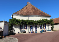 houses and homes for sale inSaint-LéomerVienne Poitou_Charentes