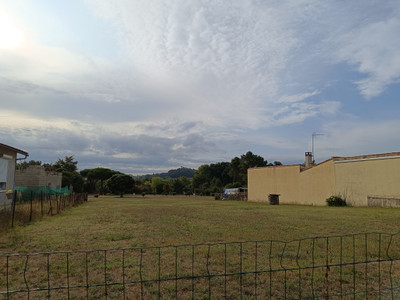 Terrain à vendre à Guîtres, Gironde, Aquitaine, avec Leggett Immobilier