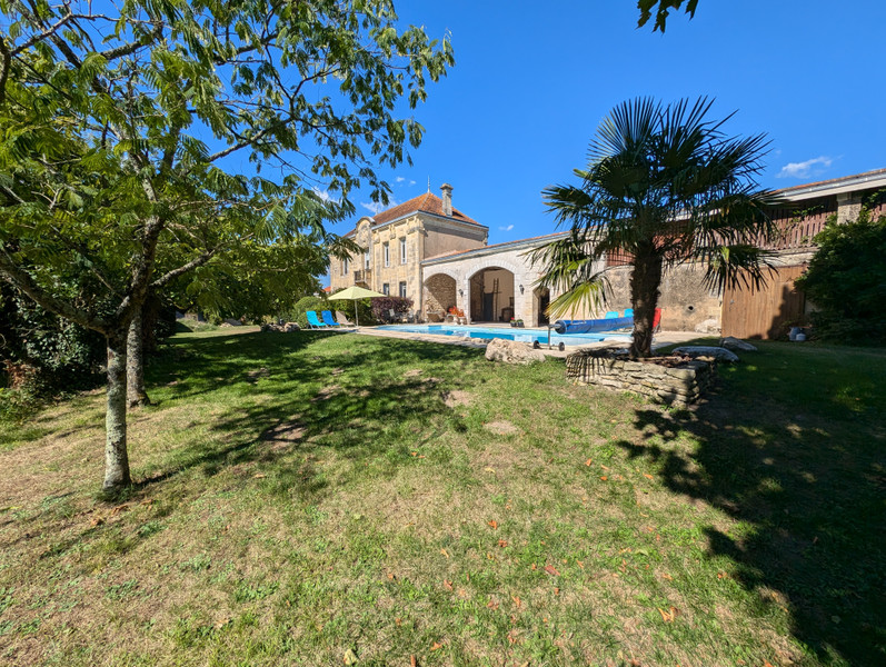 French property for sale in Reignac, Gironde - €635,000 - photo 9