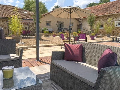 French property for sale in Alloue, Charente - €475,000 - photo 9