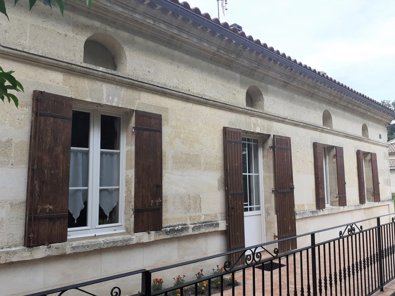 French property for sale in Lansac, Gironde - €275,000 - photo 10