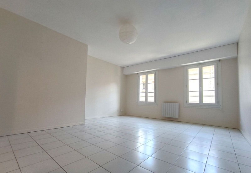French property for sale in Avignon, Vaucluse - €265,000 - photo 1