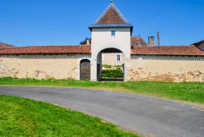 French property for sale in Luchapt, Vienne - €530,000 - photo 1