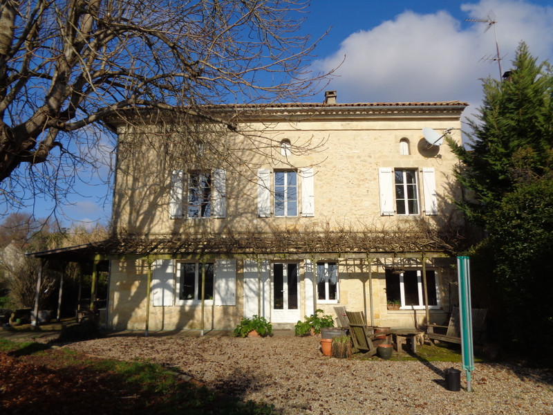 Maison à Vendre En Aquitaine - Gironde Les Salles-de-Castillon Maison ...