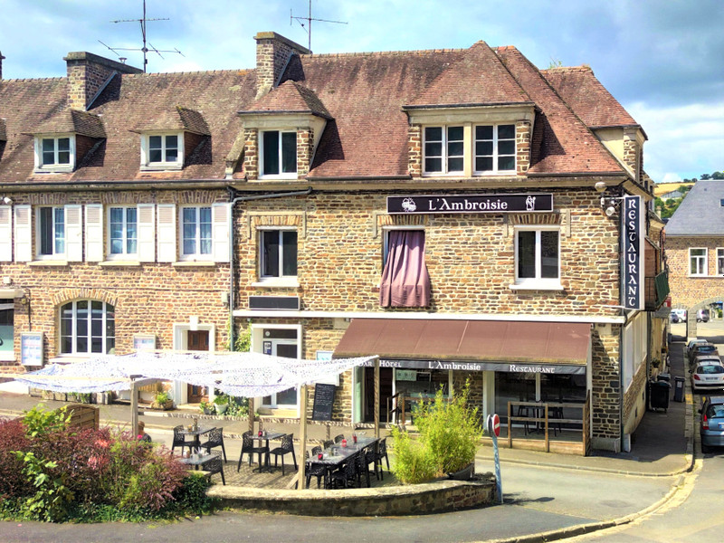Commerce à vendre à Pont-d'Ouilly, Calvados - 125 000 € - photo 1