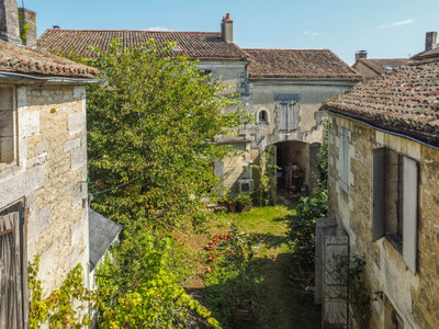 French property for sale in Gond-Pontouvre, Charente - €185,000 - photo 4