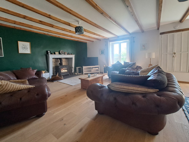 French property for sale in Chef-Boutonne, Deux-Sèvres - €199,900 - photo 1