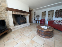Maison à vendre à Saint-Christophe-sur-Roc, Deux-Sèvres - 420.000 € - photo 8