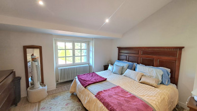 French property for sale in La Rochefoucauld-en-Angoumois, Charente - €413,400 - photo 5