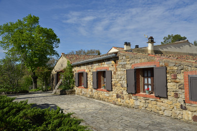 Maison à vendre à Saint-Victor-de-Malcap, Gard, Languedoc-Roussillon, avec Leggett Immobilier