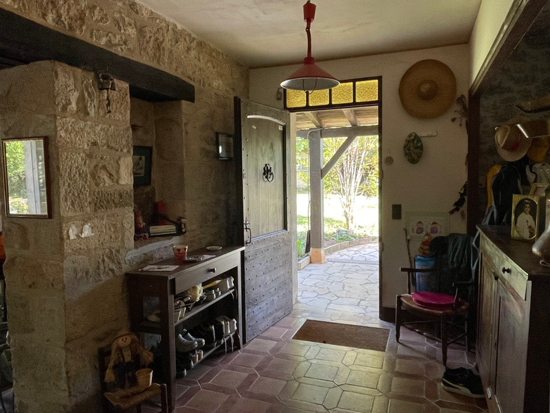 French property for sale in Pradines, Lot - €425,000 - photo 5