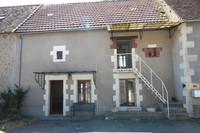Maison à vendre à Coulonges, Vienne - 78.000 € - photo 3