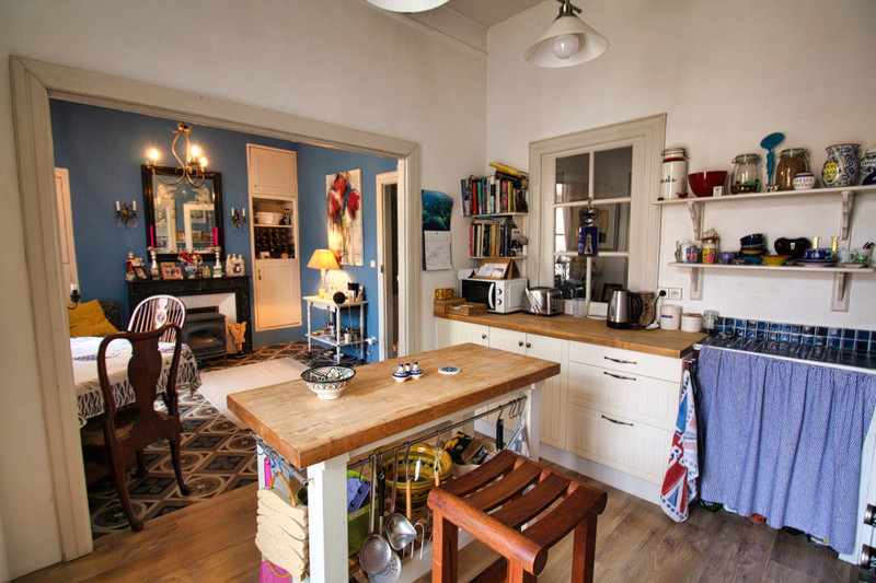 French property for sale in Pézenas, Hérault - €325,000 - photo 3