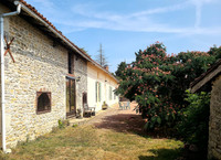 Maison à vendre à Asnois, Vienne - 267.000 € - photo 2