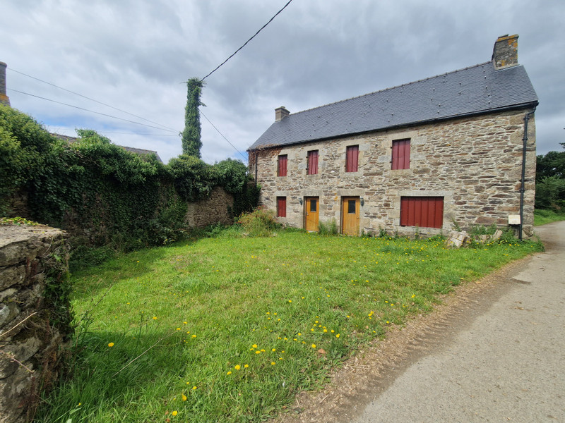 French property for sale in Pont-Melvez, Côtes-d'Armor - €66,600 - photo 1