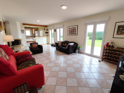French property for sale in Vierville-sur-Mer, Calvados - €575,000 - photo 5