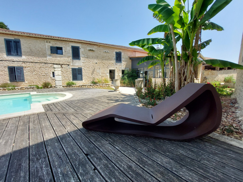 French property for sale in Angoulême, Charente - €840,000 - photo 1