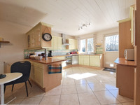 Propriété à vendre à Brioux-sur-Boutonne, Deux-Sèvres - 349 000 € - photo n°5