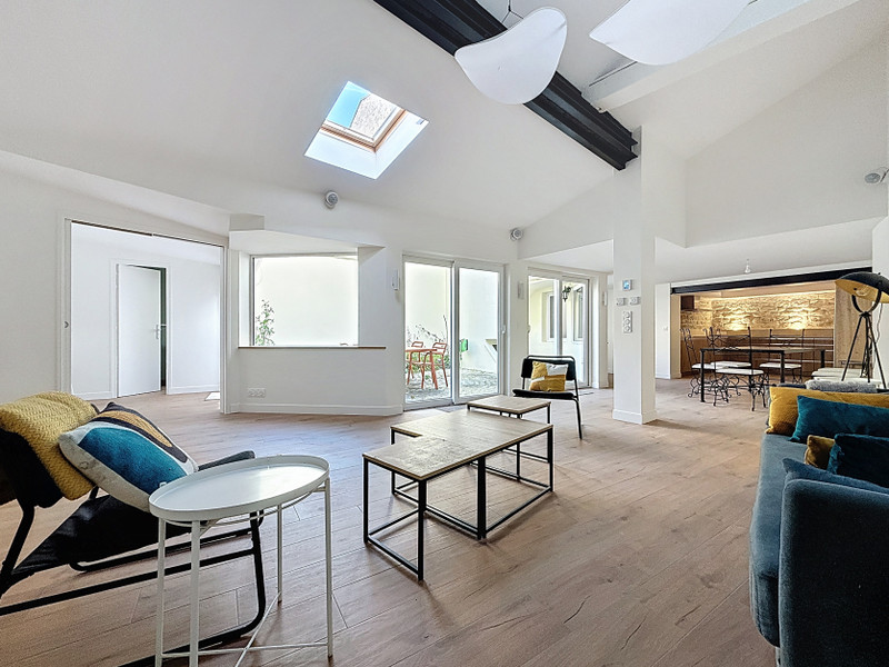 French property for sale in Paris, Paris - €1,750,000 - photo 3