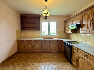 French property for sale in La Trimouille, Vienne - €162,000 - photo 3