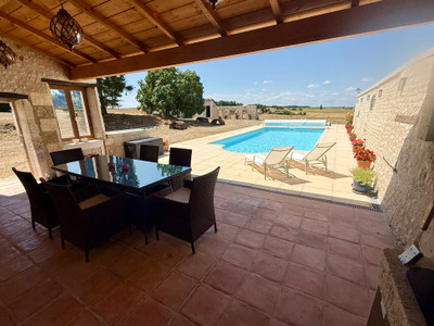 French property for sale in Val des Vignes, Charente - €395,380 - photo 2