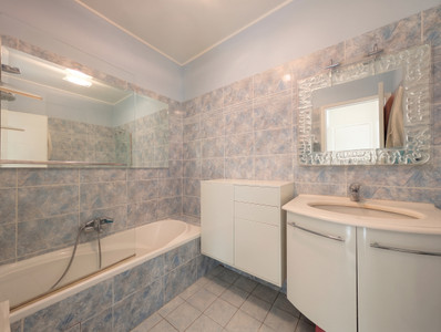 French property for sale in Nice, Alpes-Maritimes - €395,000 - photo 6
