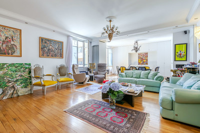 French property for sale in Paris 16e Arrondissement, Paris - €1,210,000 - photo 2