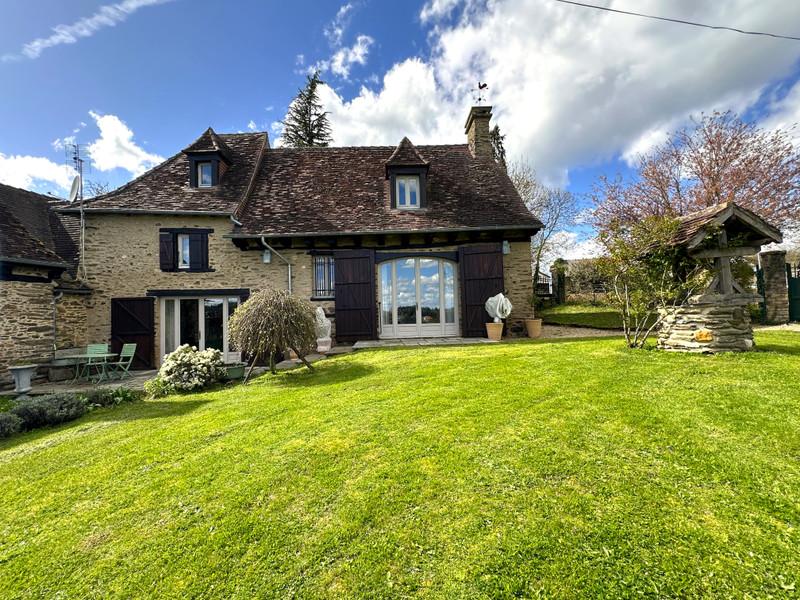 French property for sale in Saint-Éloy-les-Tuileries, Corrèze - €386,900 - photo 1