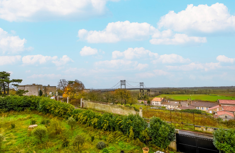 French property for sale in Tonnay-Charente, Charente-Maritime - €1,590,000 - photo 8
