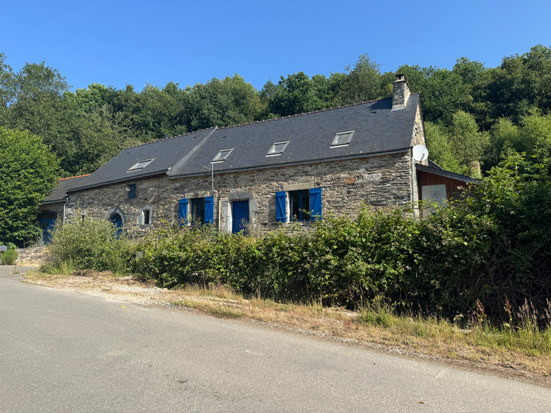 French property for sale in Saint-Aignan, Morbihan - €246,100 - photo 1