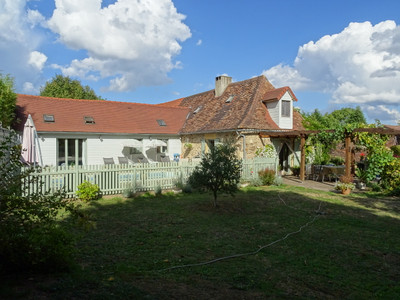 Maison à vendre à Sarrazac, Dordogne, Aquitaine, avec Leggett Immobilier
