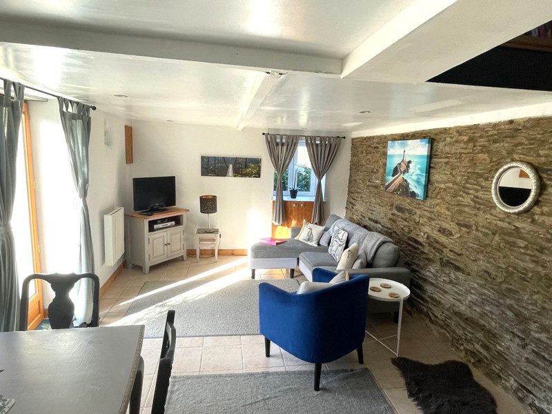 French property for sale in Guégon, Morbihan - €325,000 - photo 8