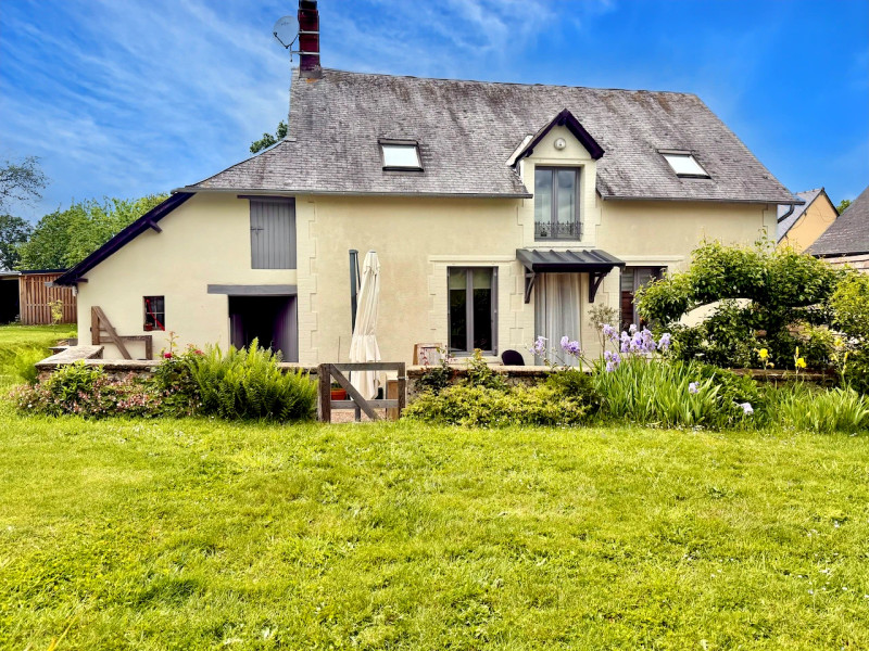 French property for sale in Le Ribay, Mayenne - €199,000 - photo 0
