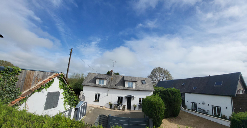 French property for sale in Isigny-le-Buat, Manche - €544,000 - photo 1