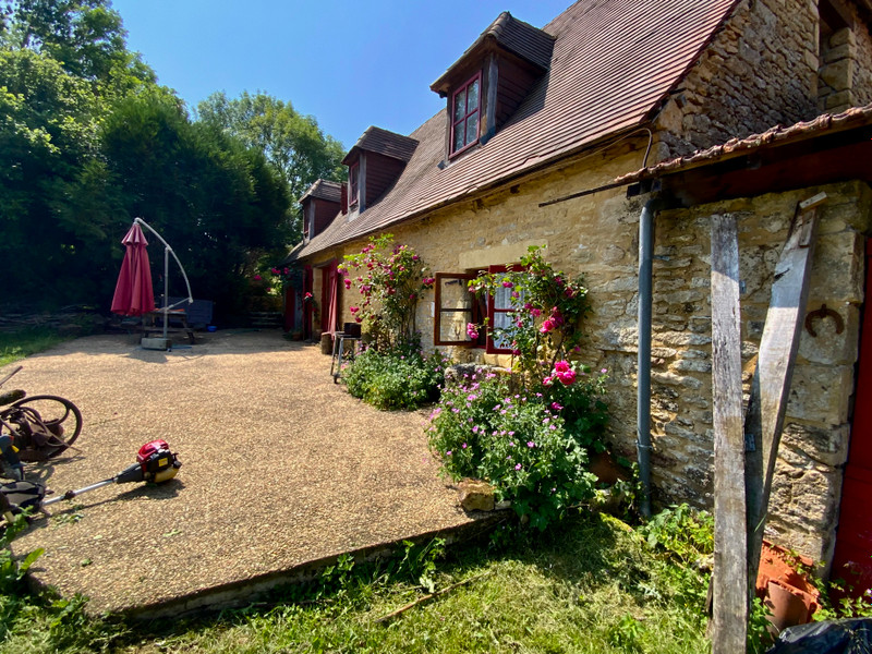 French property for sale in La Chapelle-Aubareil, Dordogne - &#8364;318,000 - photo 2