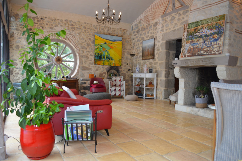 French property for sale in Beaugas, Lot-et-Garonne - €424,000 - photo 4