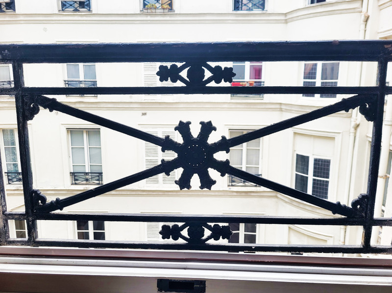 French property for sale in Paris 8e Arrondissement, Paris - €457,000 - photo 10