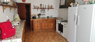 French property for sale in Mairé-Levescault, Deux-Sèvres - €167,400 - photo 5