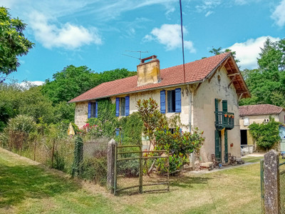 French property for sale in Saint-Pé-Saint-Simon, Lot-et-Garonne - €299,000 - photo 2