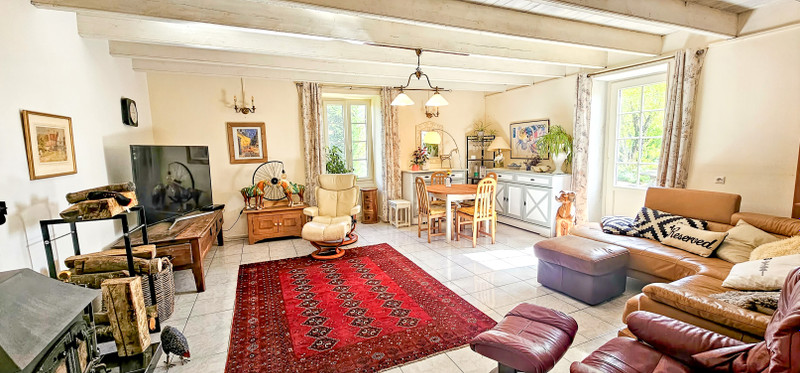 French property for sale in Saint-Martin-des-Fontaines, Vendée - €259,000 - photo 2