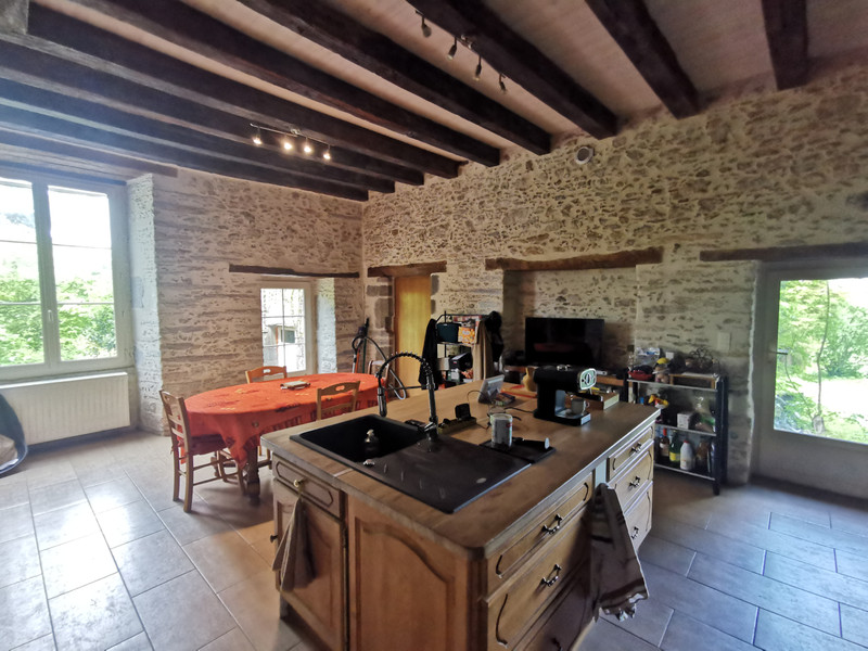 French property for sale in Saint-Pierre-du-Chemin, Vendée - €911,600 - photo 4