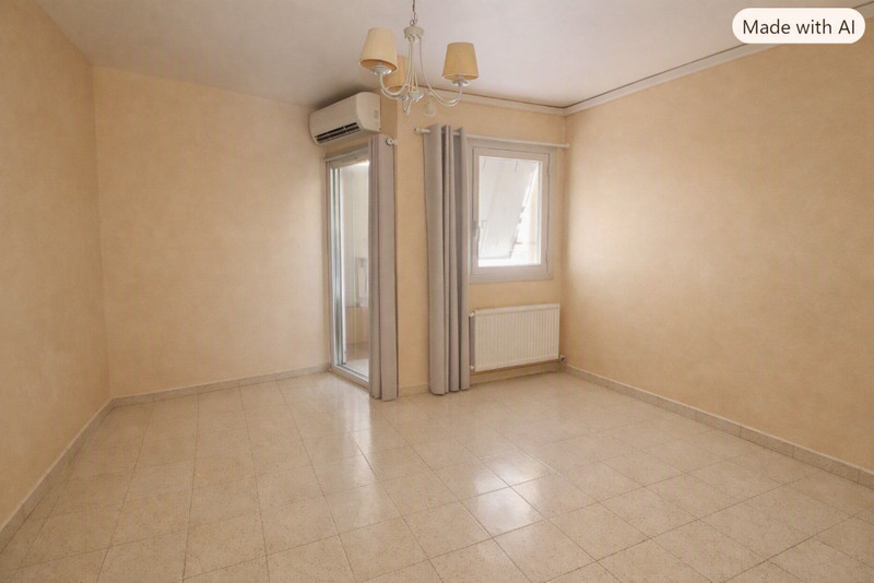 French property for sale in Mèze, Hérault - €276,000 - photo 7