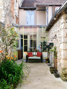 French property for sale in Saint-Gaultier, Indre - €114,450 - photo 4