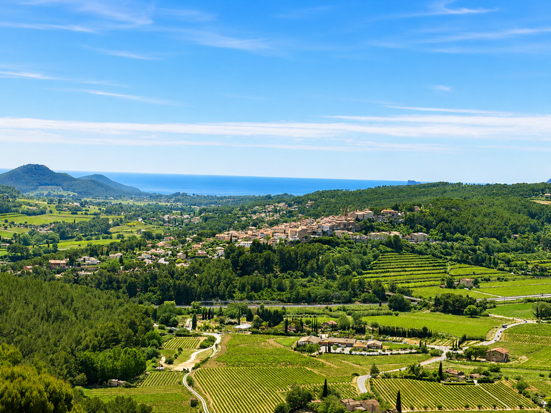 French property for sale in Le Castellet, Var - €299,999 - photo 0