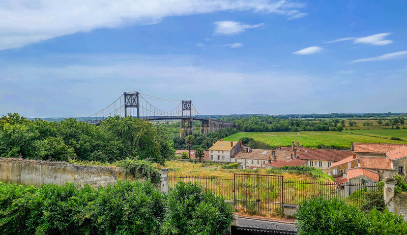 French property for sale in Tonnay-Charente, Charente-Maritime - €1,590,000 - photo 8